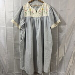 Vintage Womens 2X Seersucker Blue Stripe Housecoat Robe Gown Pockets Grannycore